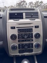 2010 FORD ESCAPE XLT SPORT UTILITY 4D