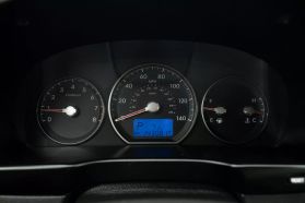 2011 HYUNDAI SANTA FE SUV 4-CYL, 2.4 LITER GLS SPORT UTILITY 4D