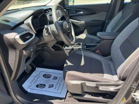 2021 CHEVROLET TRAILBLAZER SUV 3-CYL, ECOTEC, TURBO, 1.2 LITER LS SPORT UTILITY 4D at T&T Repairables - used car dealership in Spencer, Indiana.