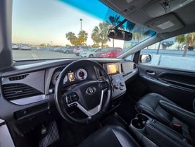 2015 Toyota Sienna - Image 18