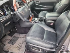 2011 LEXUS LX SUV