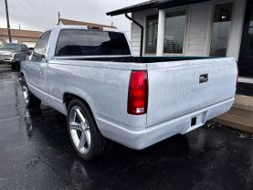 1995 GMC 1500 REGULAR CAB PICKUP V8, 5.0 LITER SHORT BED