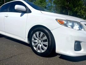 2012 TOYOTA COROLLA SEDAN 4-CYL, 1.8 LITER LE SEDAN 4D