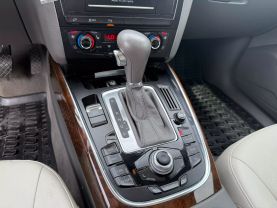 2011 AUDI Q5 SUV 4-CYL, TURBO, 2.0 LITER 2.0T QUATTRO PREMIUM SPORT UTILITY 4D