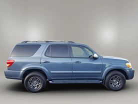 2007 TOYOTA SEQUOIA SUV V8, 4.7 LITER LIMITED SPORT UTILITY 4D at The One Autosales Inc in Phoenix , AZ 85022  33.60461470880989, -112.03641575767358
