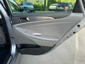 2015 HYUNDAI SONATA SEDAN 4-CYL, HYBRID, 2.4 LITER HYBRID LIMITED SEDAN 4D