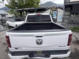2020 RAM 1500 CREW CAB PICKUP V8, HEMI, 5.7 LITER LARAMIE PICKUP 4D 5 1/2 FT