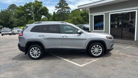 2019 Jeep Cherokee - Image 4