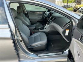 2015 HYUNDAI SONATA SEDAN 4-CYL, HYBRID, 2.4 LITER HYBRID LIMITED SEDAN 4D