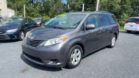 2015 Toyota Sienna Le Minivan 4d - Image 6