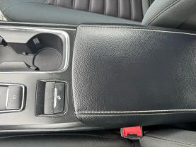 2017 FORD FUSION SEDAN 4-CYL, 2.5 LITER SE SEDAN 4D