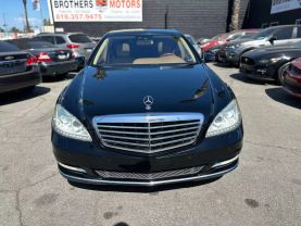 2012 MERCEDES-BENZ S-CLASS SEDAN V8, TWIN TURBO, 4.6 LITER S 550 SEDAN 4D