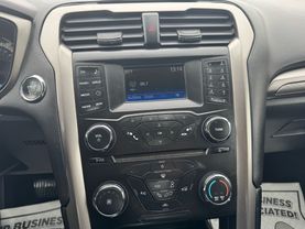 2017 FORD FUSION SEDAN 4-CYL, 2.5 LITER SE SEDAN 4D