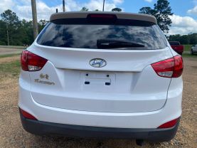 2015 HYUNDAI TUCSON SUV 4-CYL, 2.0 LITER GLS SPORT UTILITY 4D