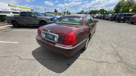 2004 LINCOLN TOWN CAR