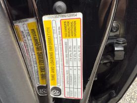 2009 CADILLAC DTS SEDAN V8, 4.6 LITER SEDAN 4D