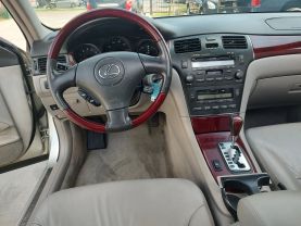 2004 LEXUS ES SEDAN V6, 3.3 LITER ES 330 SEDAN 4D