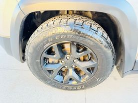 2015 JEEP CHEROKEE SUV V6, 3.2 LITER TRAILHAWK SPORT UTILITY 4D
