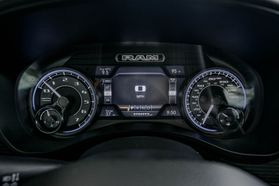 2019 RAM 1500 CREW CAB PICKUP V8, HEMI, 5.7 LITER LIMITED PICKUP 4D 5 1/2 FT