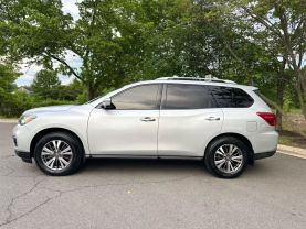 2017 NISSAN PATHFINDER