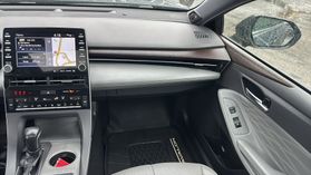 2019 Toyota Avalon - Image 31