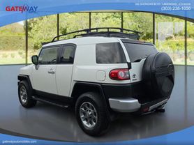 2013 TOYOTA FJ CRUISER SUV V6, 4.0 LITER SPORT UTILITY 2D