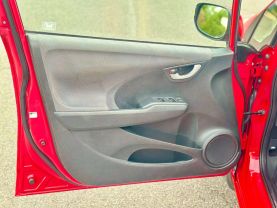 2013 HONDA FIT HATCHBACK 4-CYL, I-VTEC, 1.5 LITER HATCHBACK 4D
