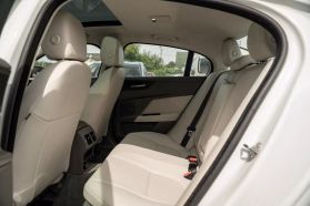 2018 JAGUAR XE SEDAN 4-CYL, TURBO, 2.0 LITER XE 25T PREMIUM SEDAN 4D