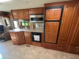 Used 2007 GEORGETOWN BY FOREST RIVER GEORGETOWN XL - - 370TS - LA Auto Star located in Virginia Beach, VA