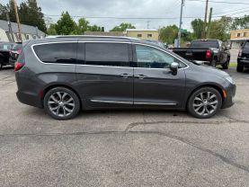 2019 Chrysler Pacifica - Image 5