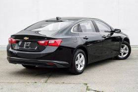2023 Chevrolet Malibu - Image 8