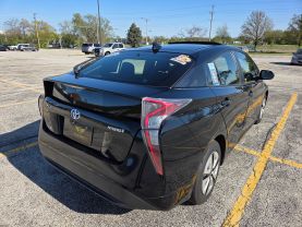 2017 Toyota Prius - Image 7