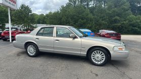 2009 Mercury Grand Marquis - Image 3