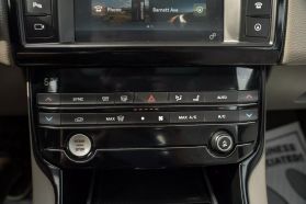 2018 JAGUAR XE SEDAN 4-CYL, TURBO, 2.0 LITER XE 25T PREMIUM SEDAN 4D