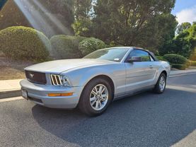 2005 FORD MUSTANG DELUXE CONVERTIBLE 2D