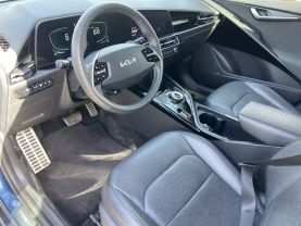 -2023 Kia Niro Plug-in Hybrid - Image 12