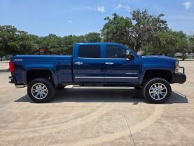 2017 CHEVROLET SILVERADO 2500 HD CREW CAB PICKUP V8, TURBO DIESEL, 6.6 LITER LTZ PICKUP 4D 6 1/2 FT