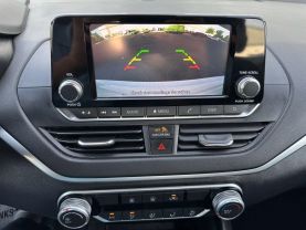 2022 Nissan Altima 2.5 S Sedan 4d - Image 17