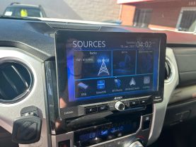 2021 TOYOTA TUNDRA CREWMAX PICKUP V8, 5.7 LITER LIMITED PICKUP 4D 5 1/2 FT