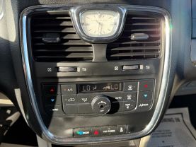 2016 CHRYSLER TOWN & COUNTRY