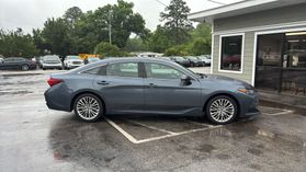 2019 Toyota Avalon - Image 4