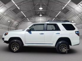 2023 TOYOTA 4RUNNER SUV