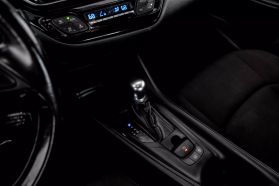 2018 TOYOTA C-HR SUV 4-CYL, 2.0 LITER XLE PREMIUM SPORT UTILITY 4D