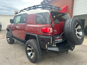 2010 TOYOTA FJ CRUISER SUV V6, 4.0 LITER SPORT UTILITY 2D