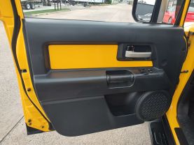 2007 TOYOTA FJ CRUISER SUV V6, 4.0 LITER SPORT UTILITY 2D