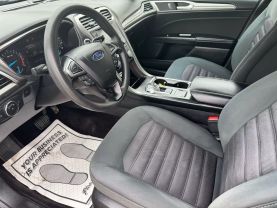 2017 FORD FUSION SEDAN 4-CYL, 2.5 LITER SE SEDAN 4D