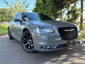 2019 CHRYSLER 300 SEDAN V6, 3.6 LITER 300S SEDAN 4D