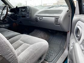 1995 GMC 1500 REGULAR CAB PICKUP V8, 5.0 LITER SHORT BED