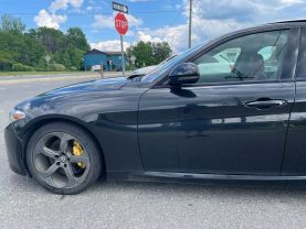 2018 Alfa Romeo Giulia - Image 2