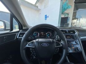 2017 FORD FUSION SEDAN 4-CYL, 2.5 LITER SE SEDAN 4D